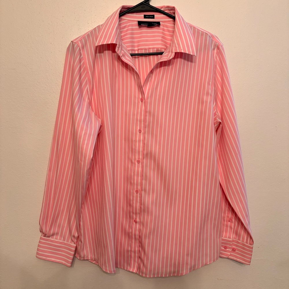 Jones New York Button Down Shirt Womens Large Pink White Striped Non-Iron